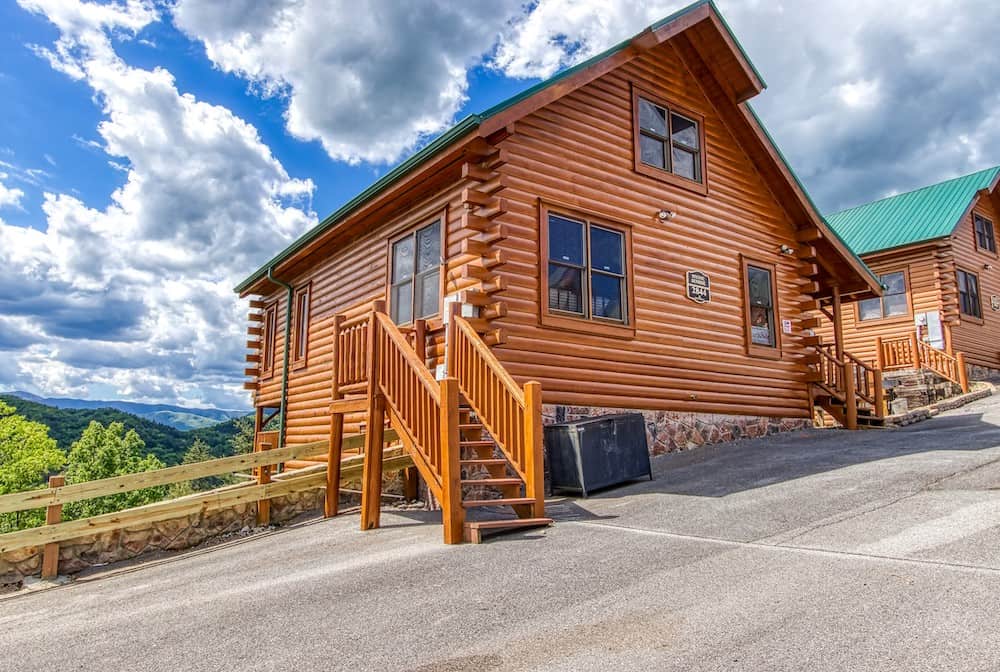 Top 4 Reasons to Spend Your Summer Vacation at Our Cabins In Wears Valley TN