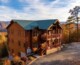 Awesome View Lodge cabin in the Smokies during fall