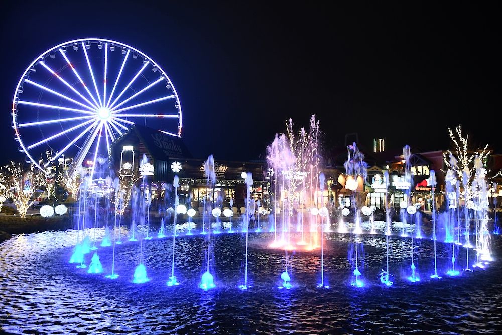 winterfest at the island in pigeon forge